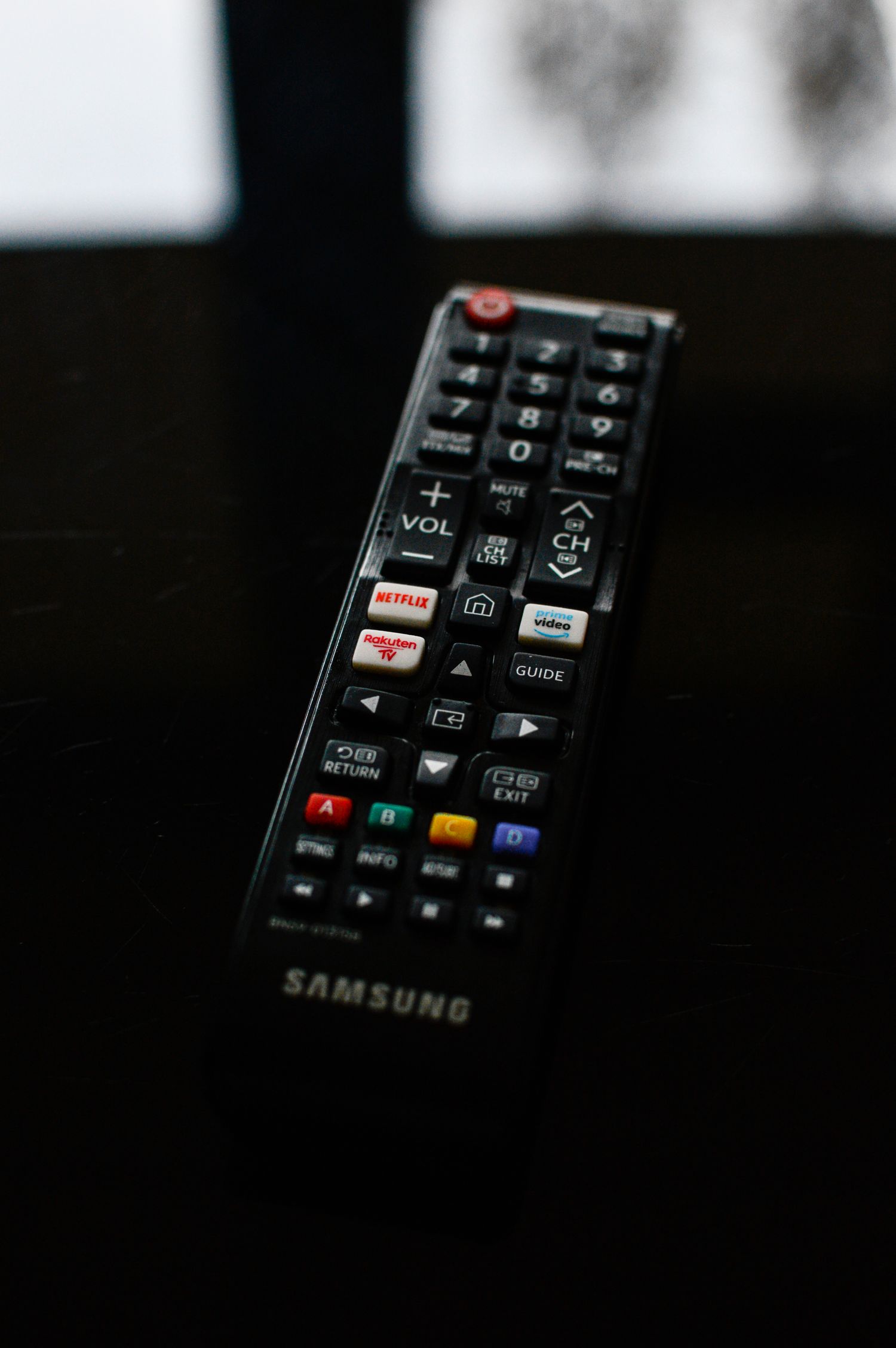 TV-Fernbedienung in Nahaufnahme